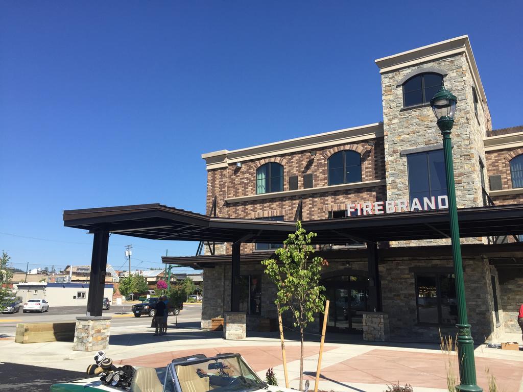 Firebrand Hotel وايتفيش، مونتانا المظهر الخارجي الصورة