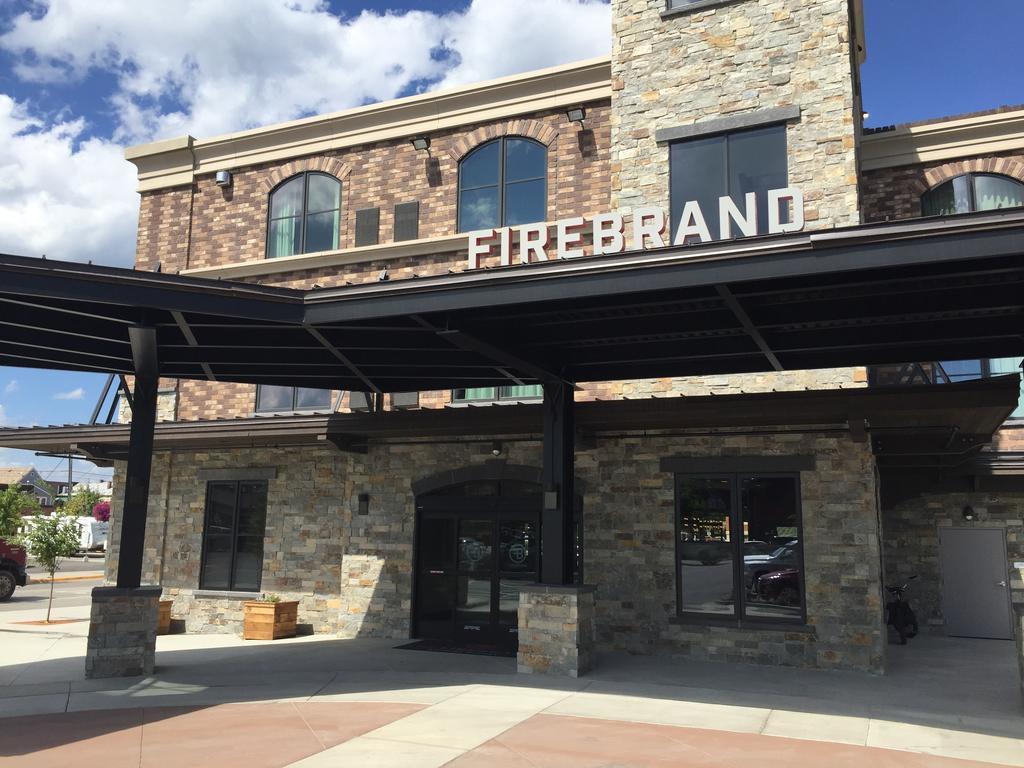 Firebrand Hotel وايتفيش، مونتانا المظهر الخارجي الصورة